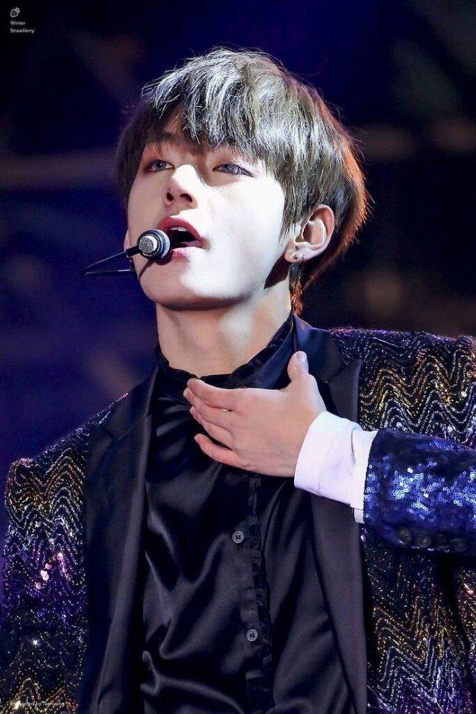A guide to Kim taehyung. | ARMY's Amino