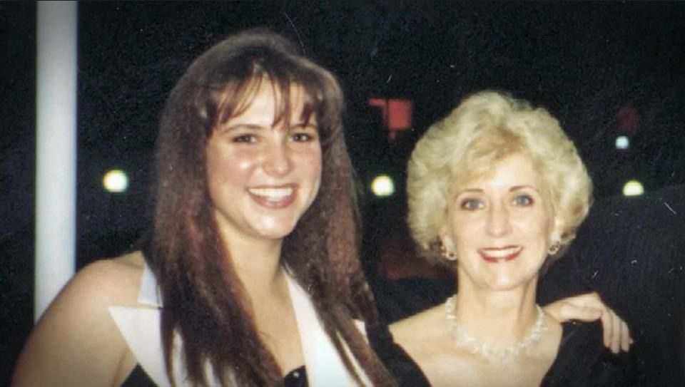 Happy Birthday to Linda McMahon! | Pro Wrestling Lives!!! Amino