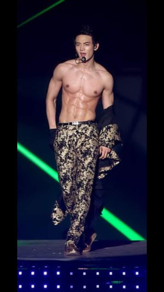 Minho Abs 😍😍😍😍 | Wiki | 5HINee 「샤이니」 Amino