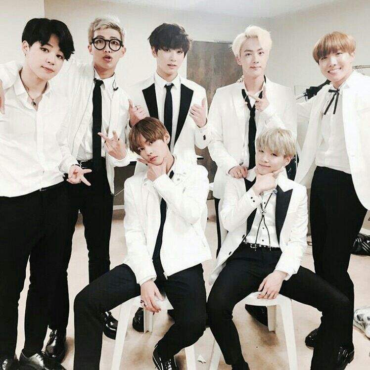 BTS group selfie pics #1 | ARMY's Amino