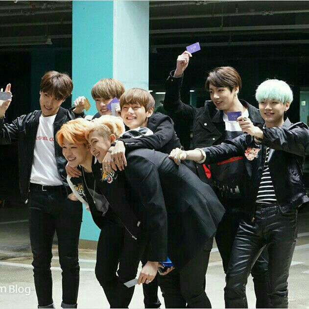 BTS group selfie pics #1 | ARMY's Amino