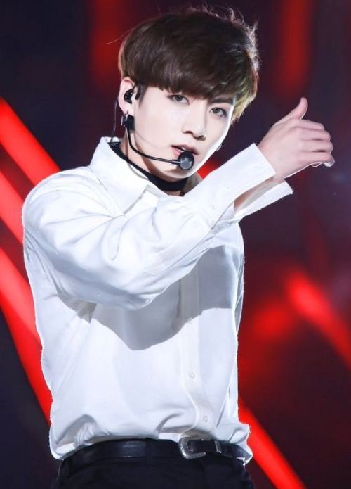 The BEST on-stage photos of Jungkook | ARMY's Amino