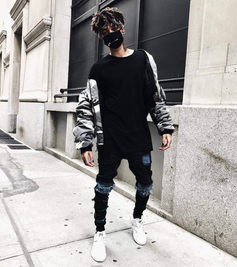 ♨Listens to Scarlxrd once...♨ | Sneakerheads Amino