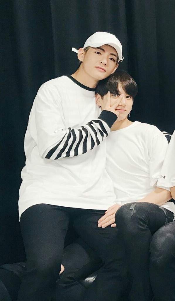 Taehyung Sitting On Jks Lap And Jks Hand On Taes Lap Tell Me How To