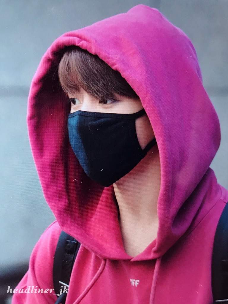 jungkook pink hoodie