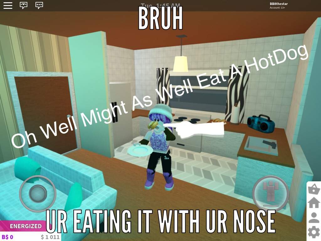 give me the hotdog with eating roblox