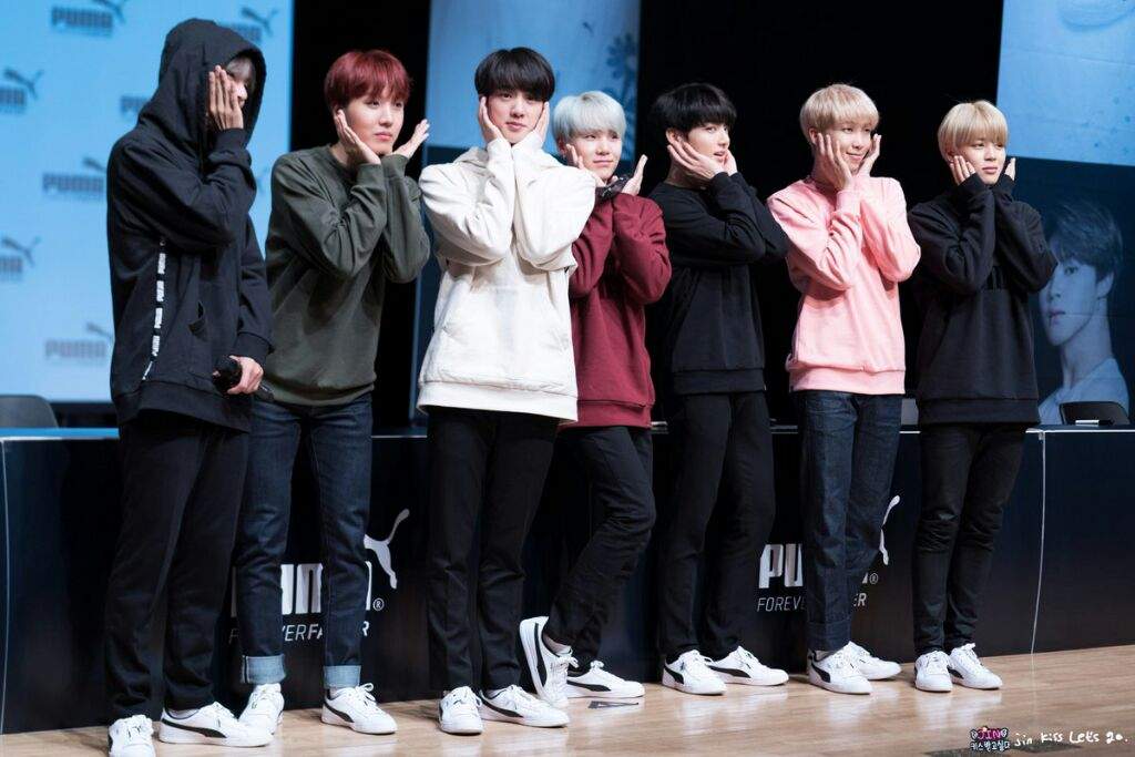 ?| BTS IN "PUMA" FANSIGN 171019 | ARMY's Amino