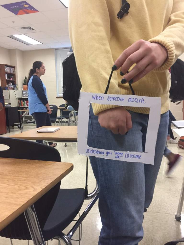 Someone Cosplayed Arthur At School For Meme Day Cosplay Amino