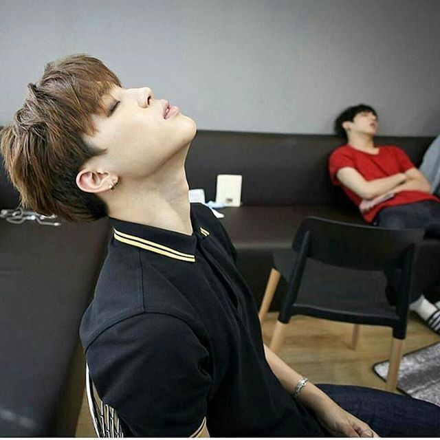 (BTS)sleeping moments.. | ARMY's Amino