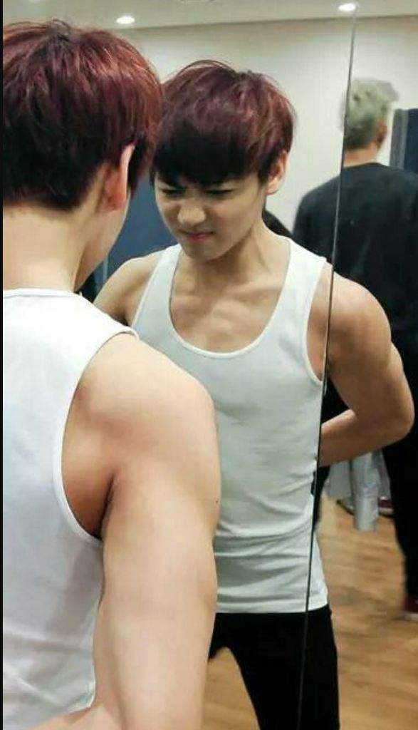 Jungkook's muscles | ARMY's Amino