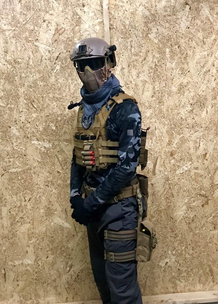 CQB Loadout PMC/Outlaw Original Airsoft Amino Amino