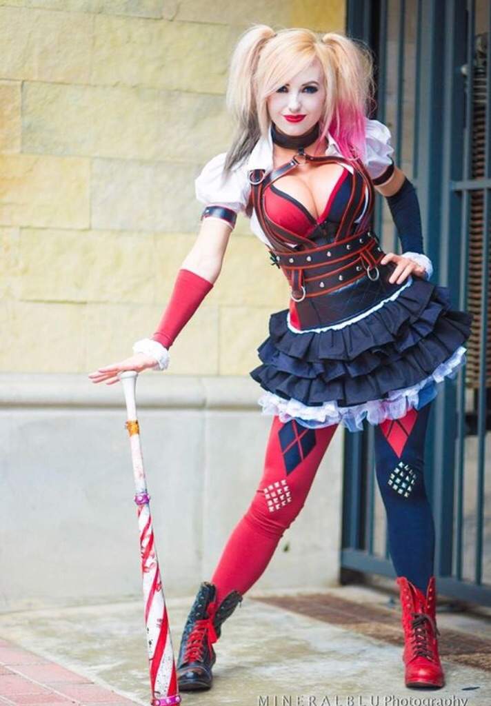 Jessica Nigri, (My Favorite Harley Quinn Cosplay) | Cosplay Amino