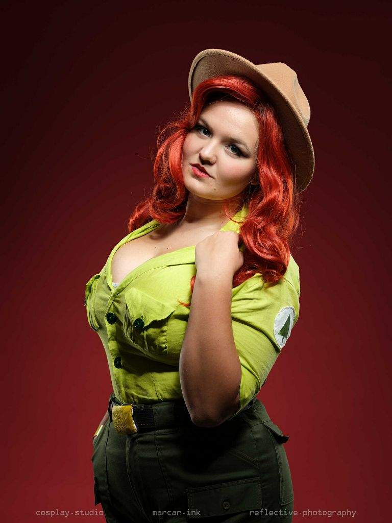 Jessica Rabbit (Forest Ranger) Cosplay.