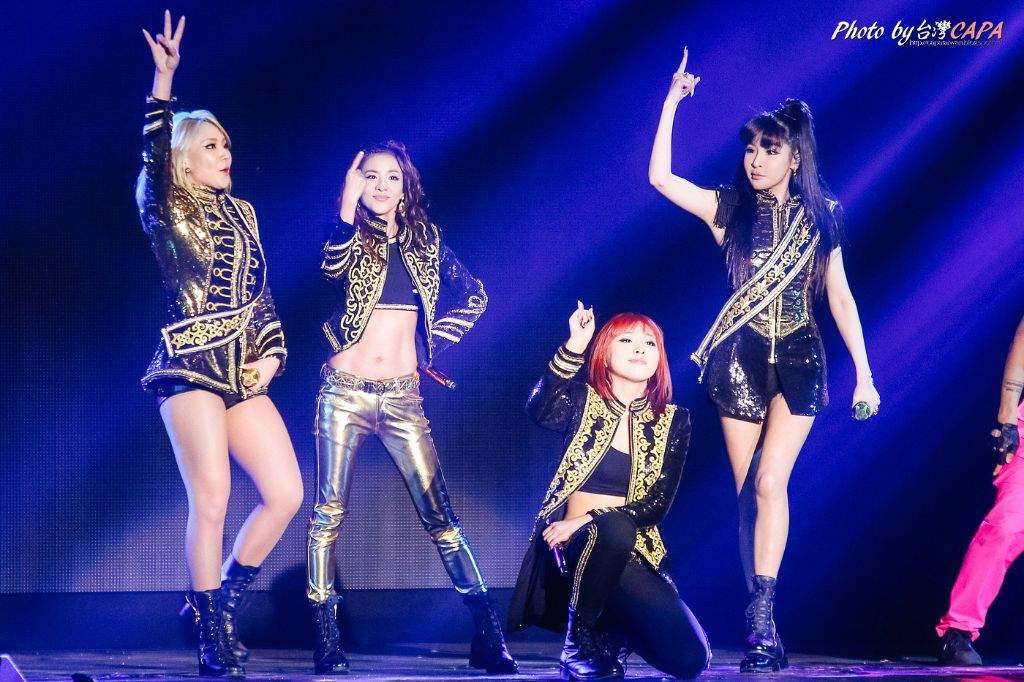 2NE1 CRUSH Royalty Outfits | 2NE1 Amino