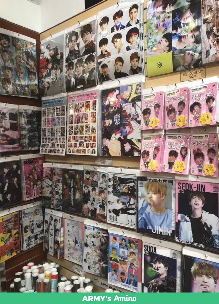 ️K-pop Store In NYC ️ | K-Pop Amino