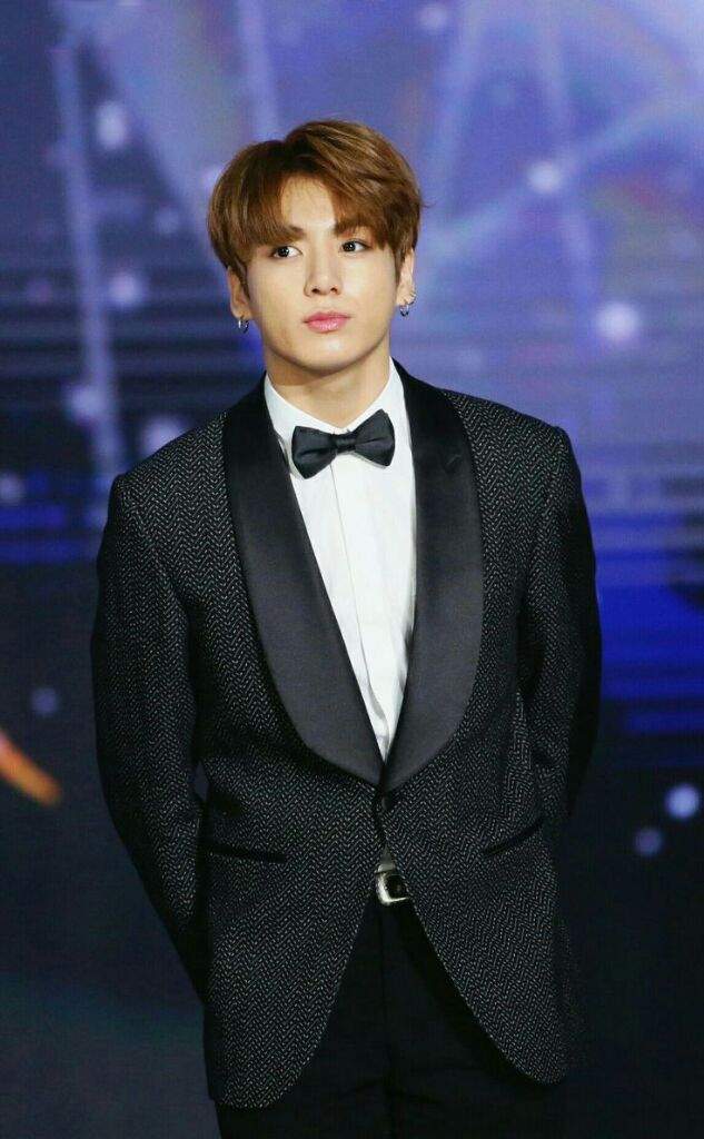 BTS Wearing Suits & Tuxedo's •·.·´¯`·.·• | ARMY's Amino