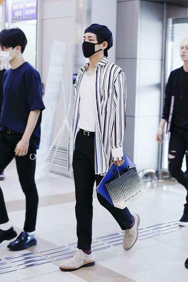 KIM TAEHYUNG AIRPORT FASHION | ARMY's Amino