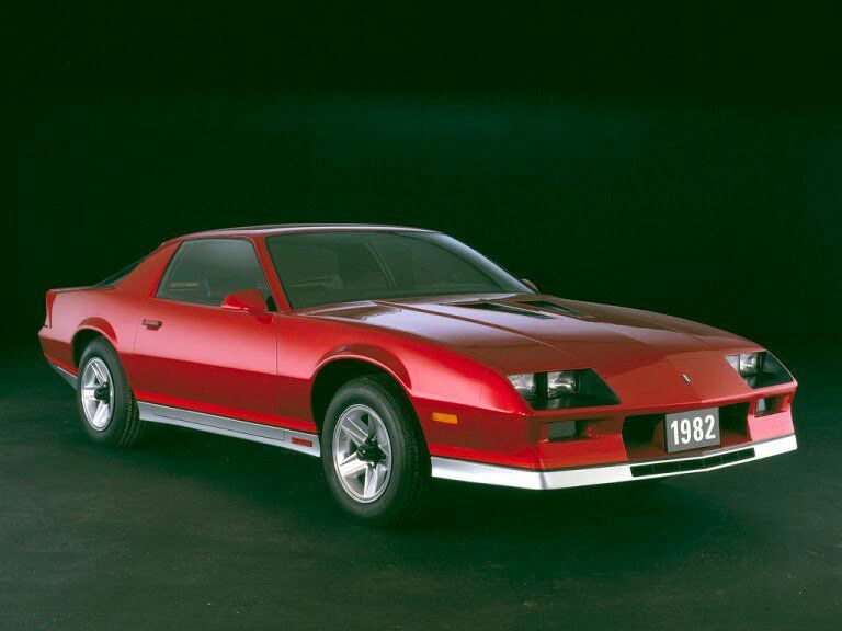 Chevrolet Camaro 3ª Generación 1982-1992 | Mundo Cuatro Ruedas Amino