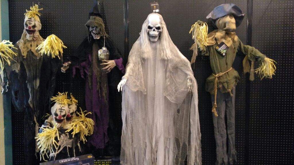 Spirit Halloween Store Horror Amino