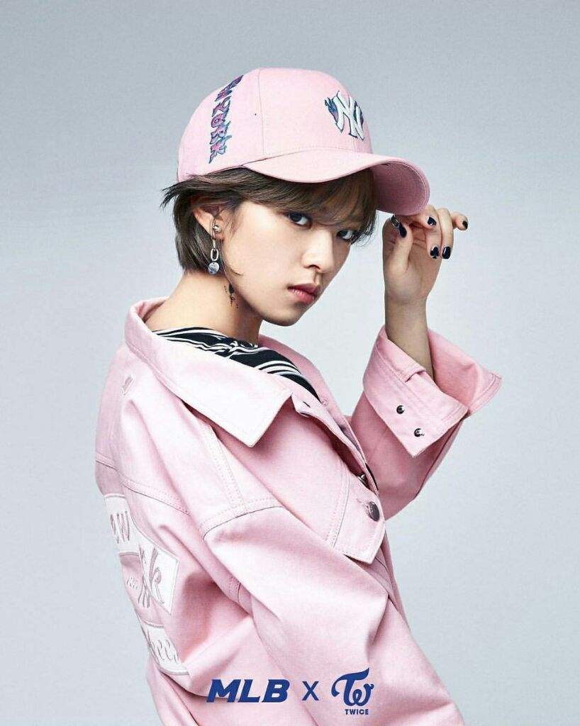 HAPPY BIRTHDAY JEONGYEON!!🎉 | K-Pop Amino