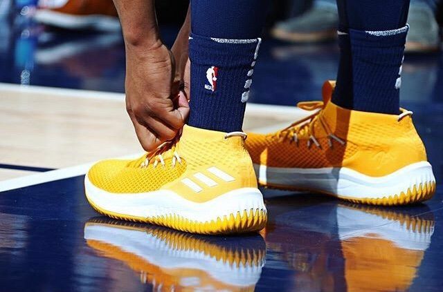 Donovan Mitchell in the Dame 4 