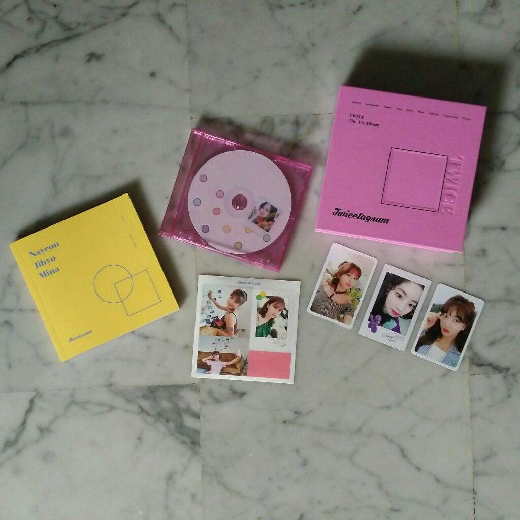 —Unboxing ; twicetagram album ♡ | Twice (트와이스)ㅤ Amino