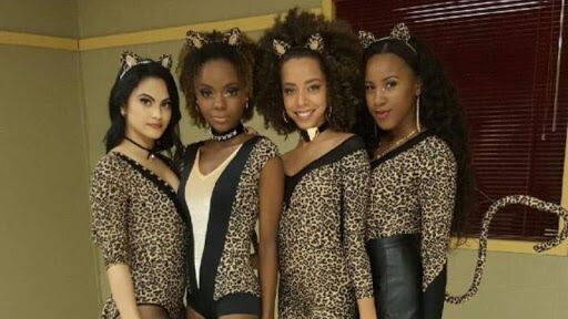 Josie e as Gatinhas cantam Rent's 'Out Tonight' no novo episódio ...