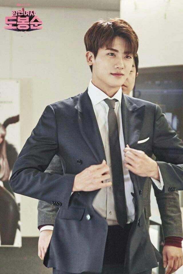 The Coolest Ceo Ever In K Drama Daepyonim Park Hyung Sik