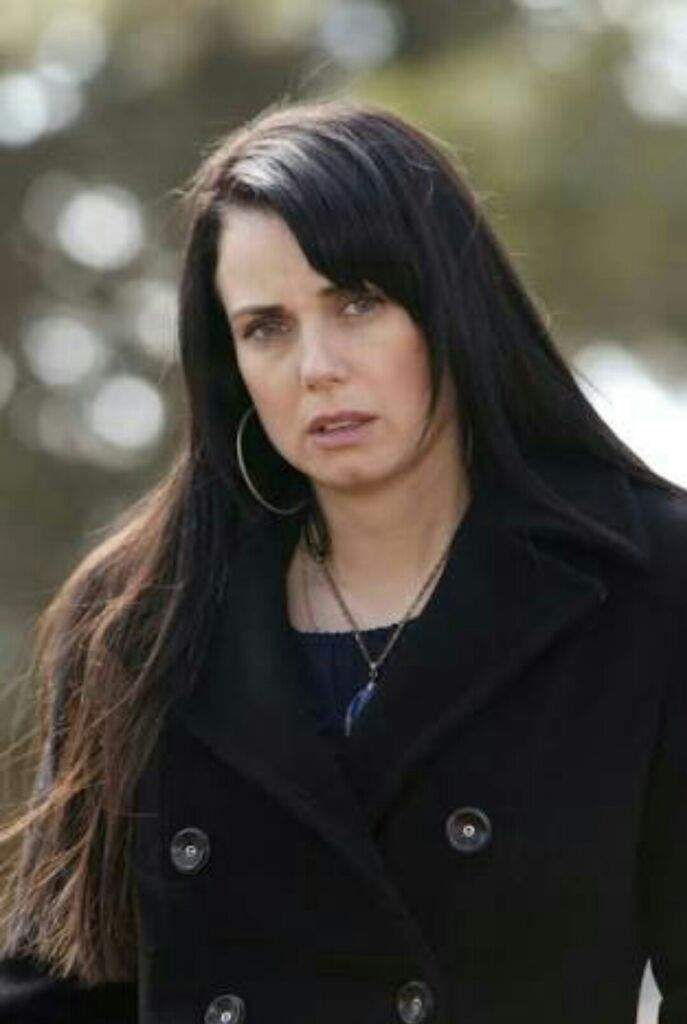 Ficha. Wiki Central City · BR Amino