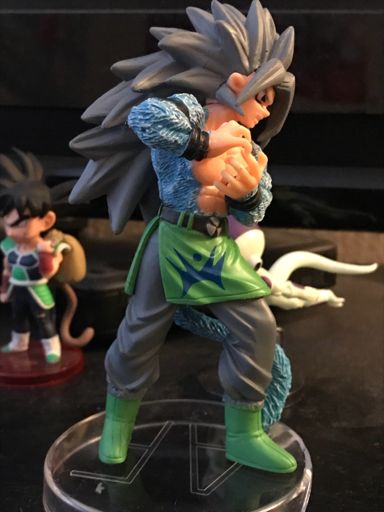 goku ssj5 action figure