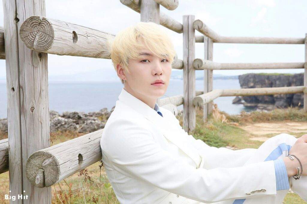 Bts 18 Season S Greetings Yoongi Army S Amino