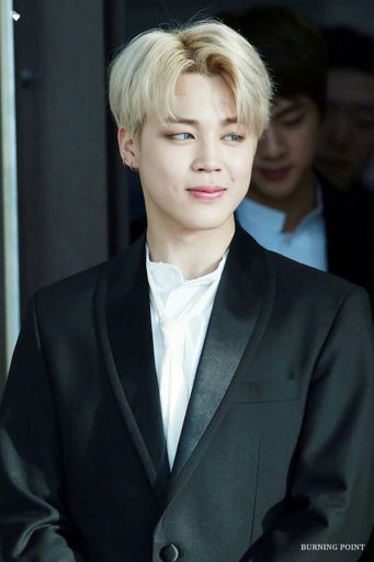 Jimin with blue eyes💓💓💓 | Park Jimin Amino