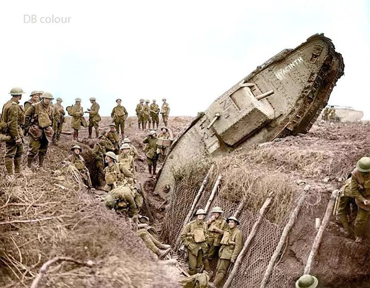 WW1 Picture 28 - British tank ditched in a trench | World History Amino