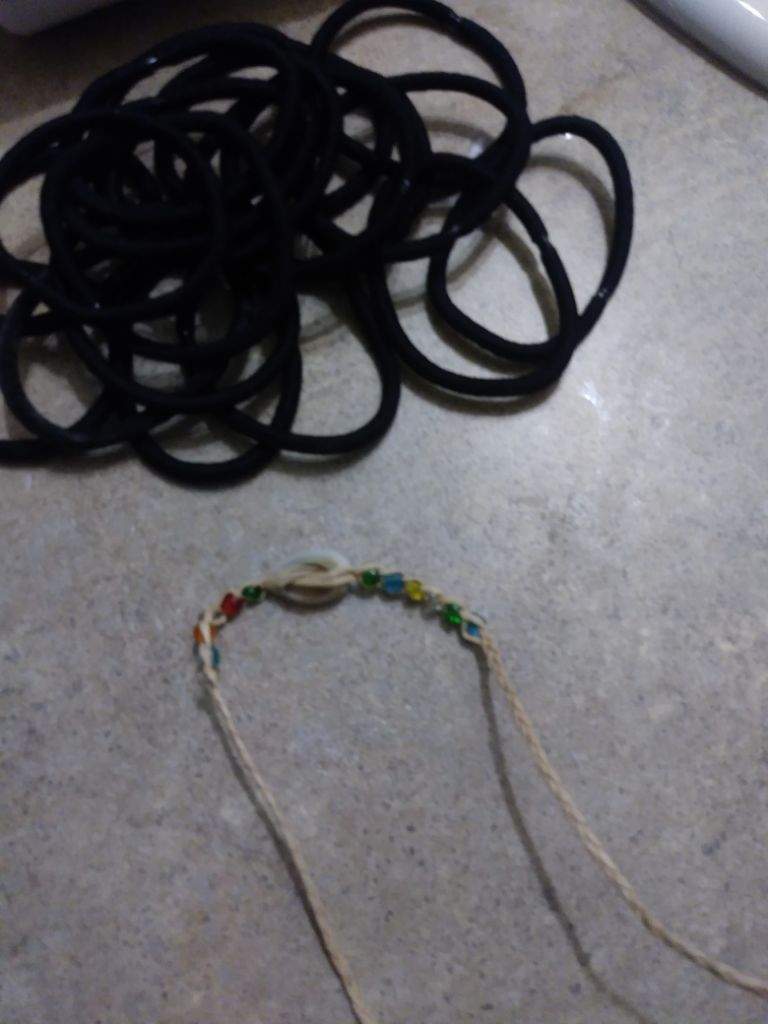 D I Y Hair Tie Holder Army S Amino