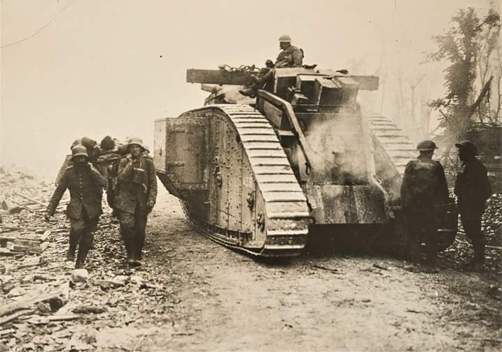 what ww1 battle saw the first mass use of british tanks,