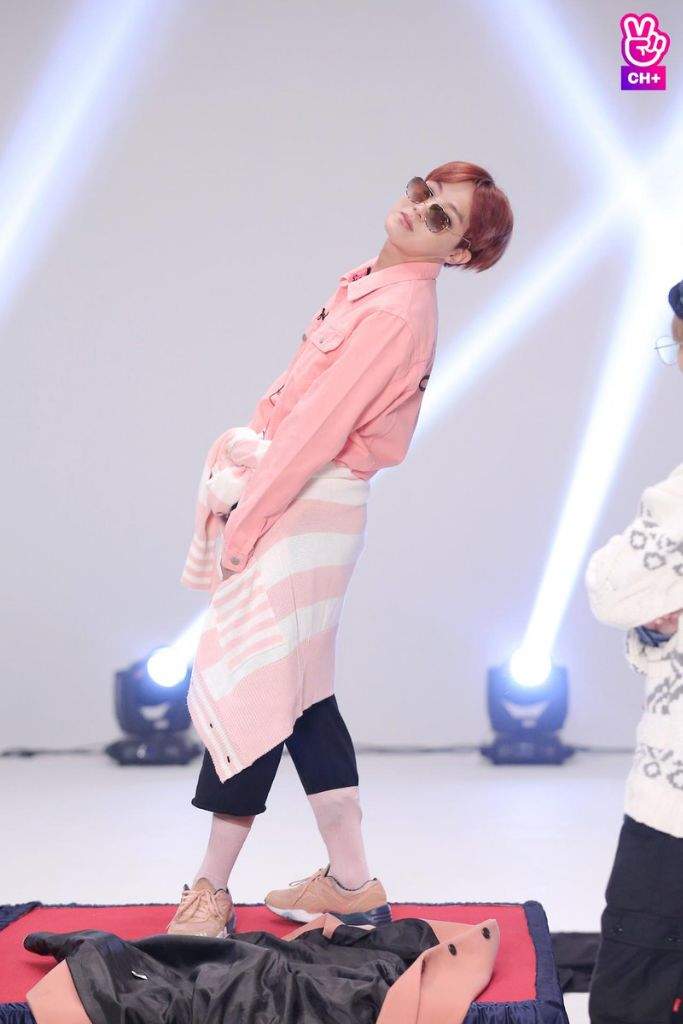 BTS FASHION SHOW | ARMY's Amino