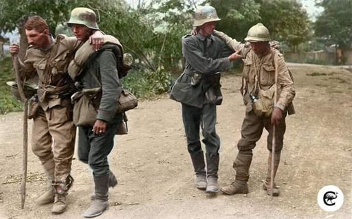 WW1 Picture 36 - German soldiers help wounded Belgian troops | World ...