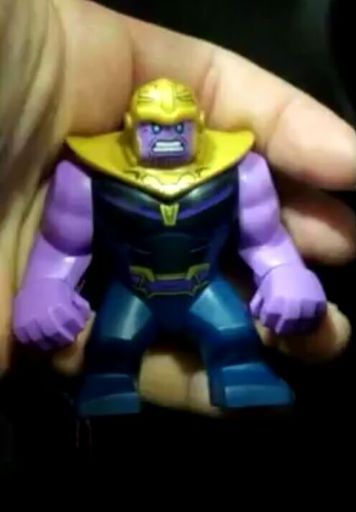 figura de thanos lego