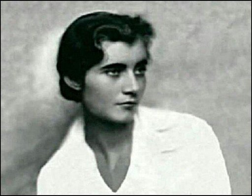 Amy Elizabeth | Wiki | Historia de la Humanidad Amino