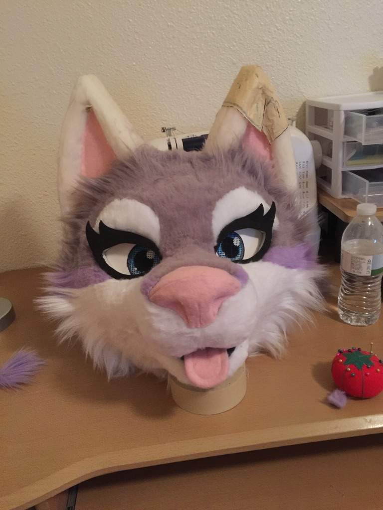 MY FIRST FURSUIT HEAD IS DONE! | Furry Amino