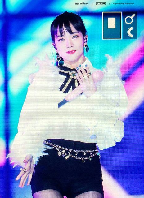 SBS Gayo Daejeon 2017 : 🌟Jisoo Photos🌟 | Blackpink - 블랙핑크 Amino