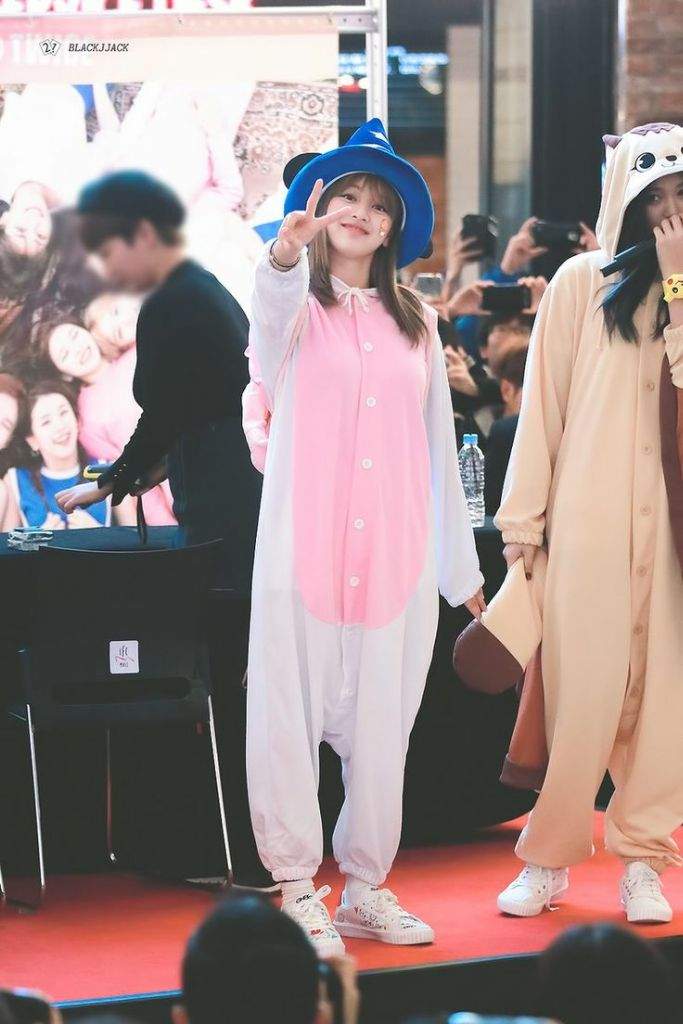Jihyo in pajamas Wiki Twice (트와이스)ㅤ Amino
