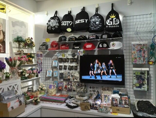 Kpop store in singapore orchard