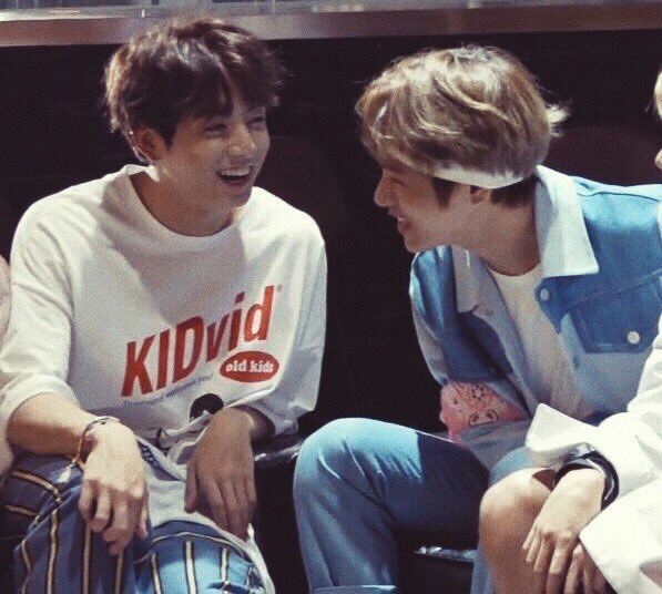 Beautiful Bromance Between Kim Taehyung and Jeon Jungkook | ARMY's Amino