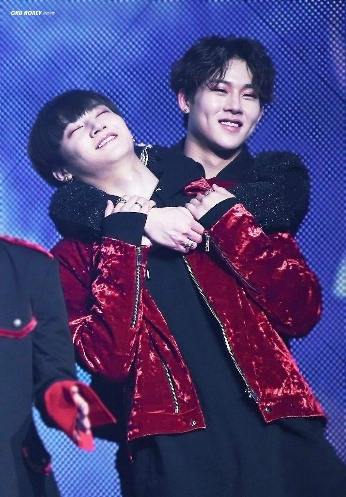 Enjoy a Picture of Jooheon hugging Jaebum. Happy birthday Jb!! | GOT7 Amino