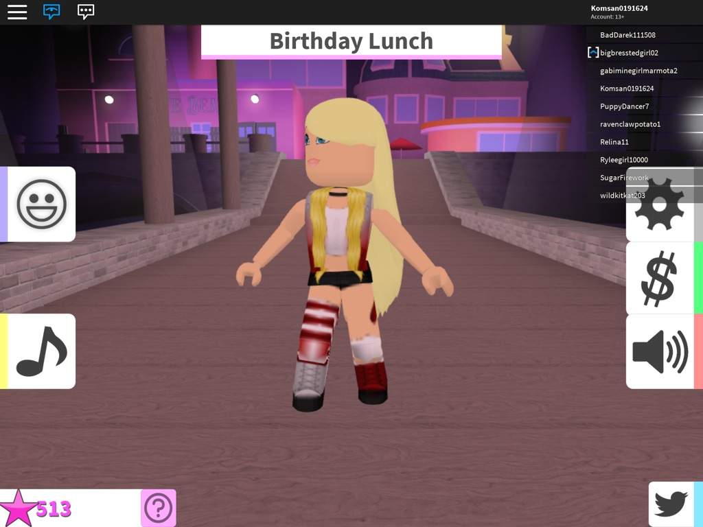 Playing Fashion Famous Heres Some Of My Desiagns Roblox Amino