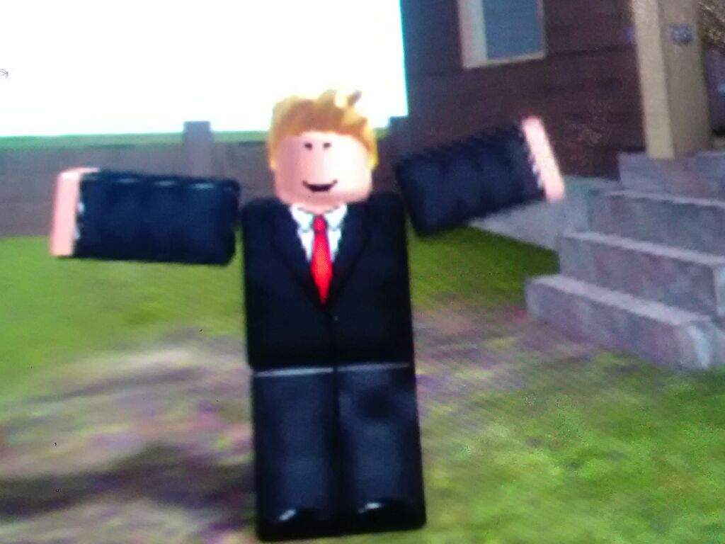 Donald trump dancing on roblox | Roblox Amino