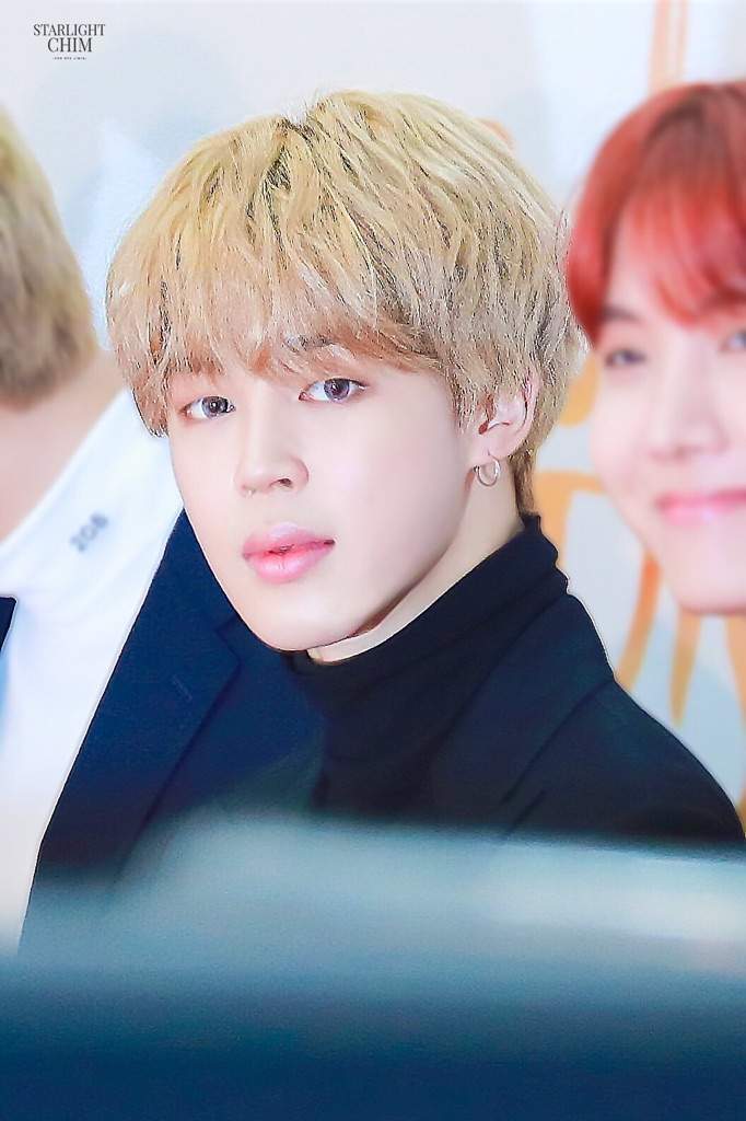 Jimin at Golden Disk Awards 2018 | Park Jimin Amino