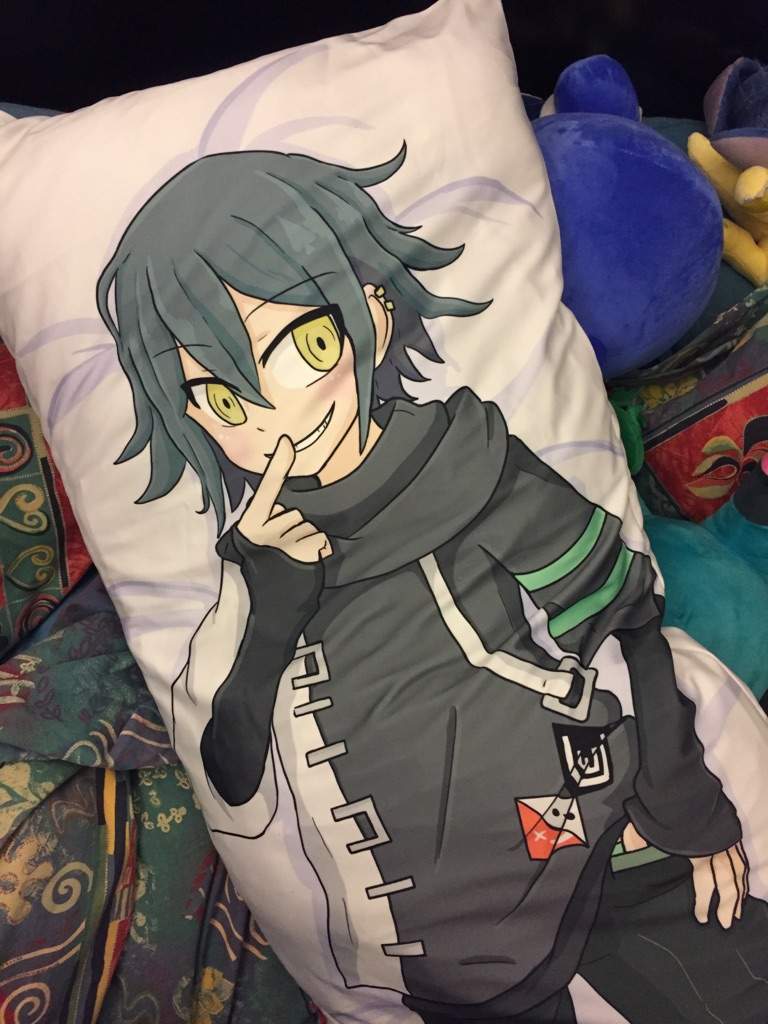 nanami body pillow