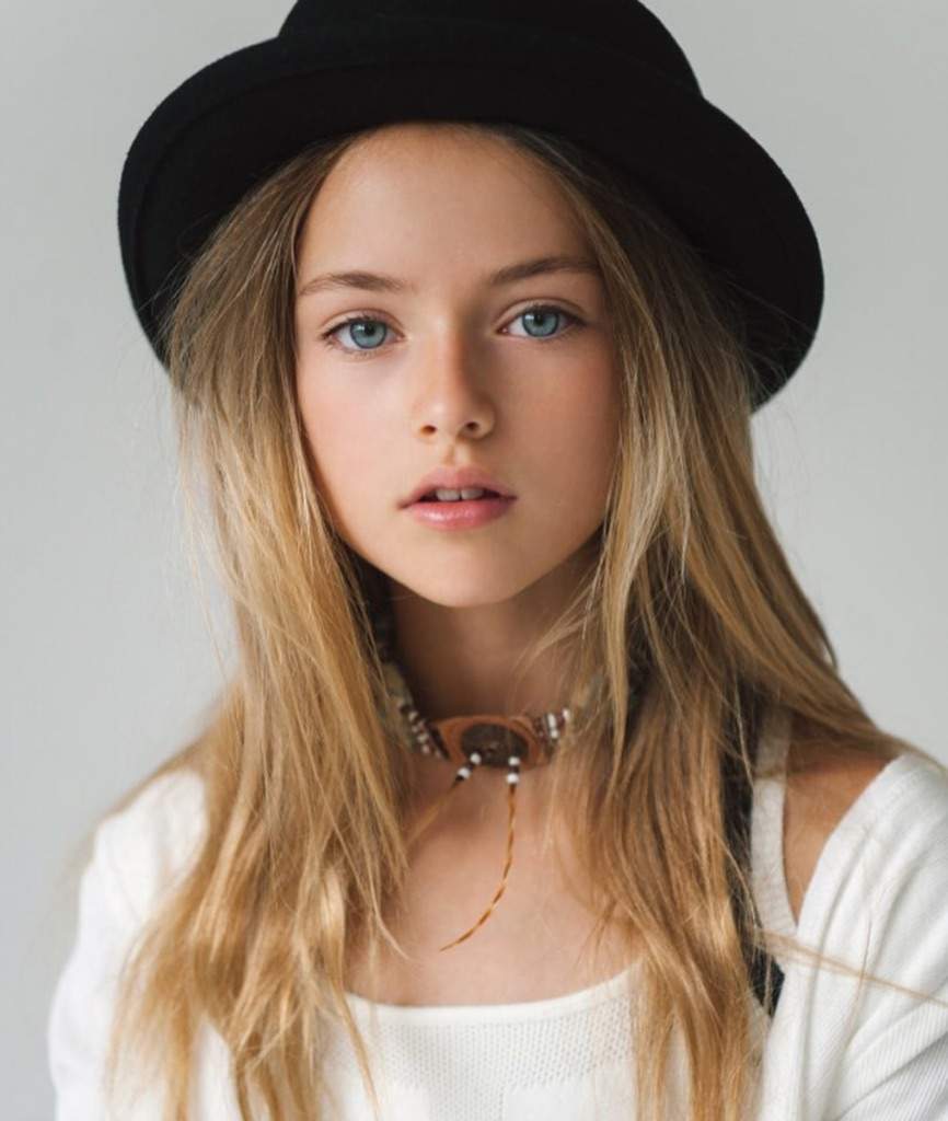 Kristina Pimenova Admirer Fashion Amino